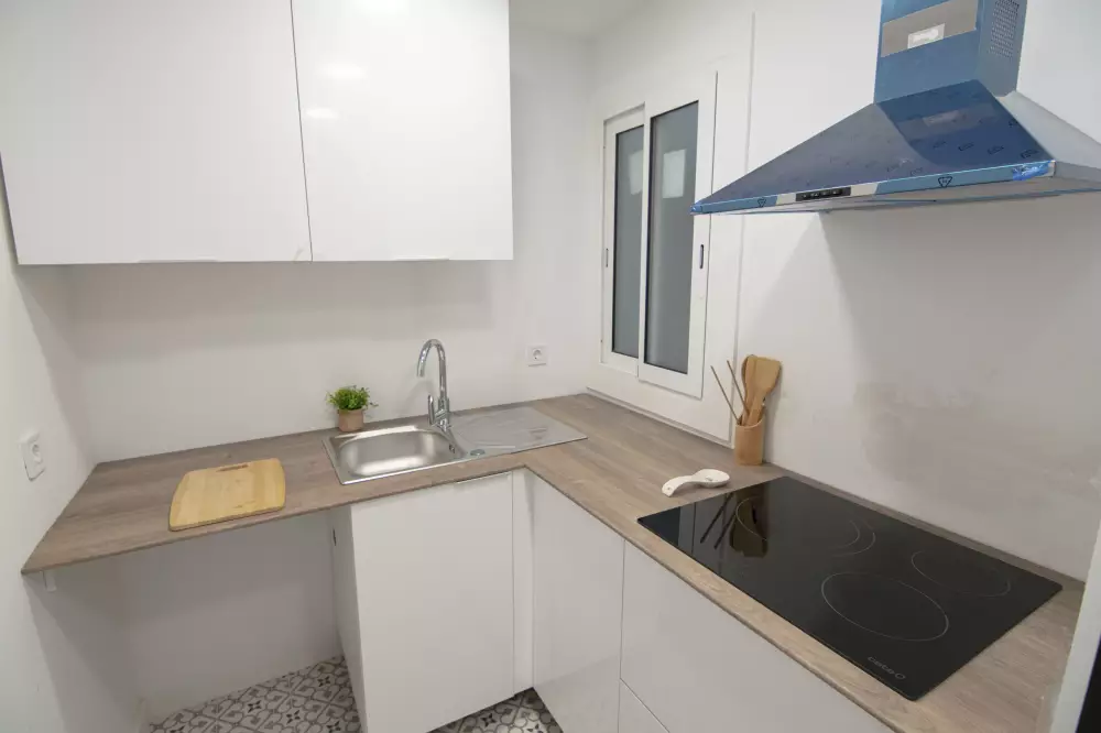 3 habitaciones todo reformado con balcón