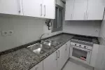 3 habitaciones y Balcón.