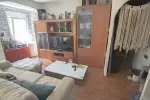 2 habitaciones, ascensor y Balcón